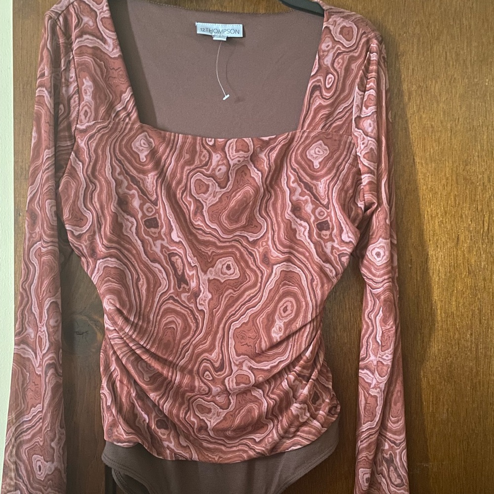 12 Thompson Women's Long Sleeve, Bodysuit, Size L, Rust Marble, NWOT